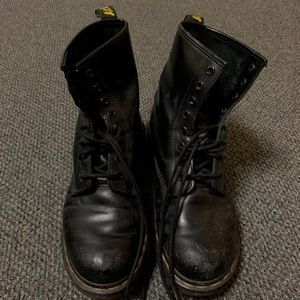 Black smooth Dr. Martins